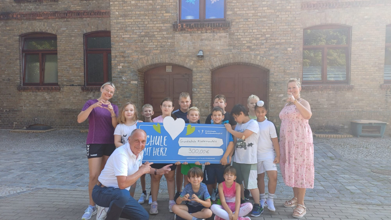 kinder_helfen_kindern.jpg kinder_helfen_kindern.jpg
